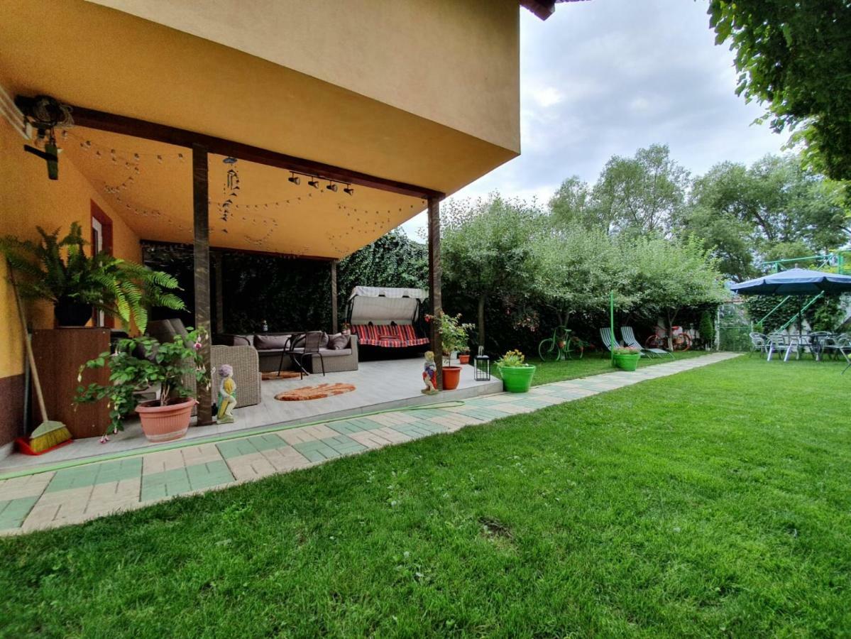 Hotel Casa Lucky Rîşnov Exteriér fotografie