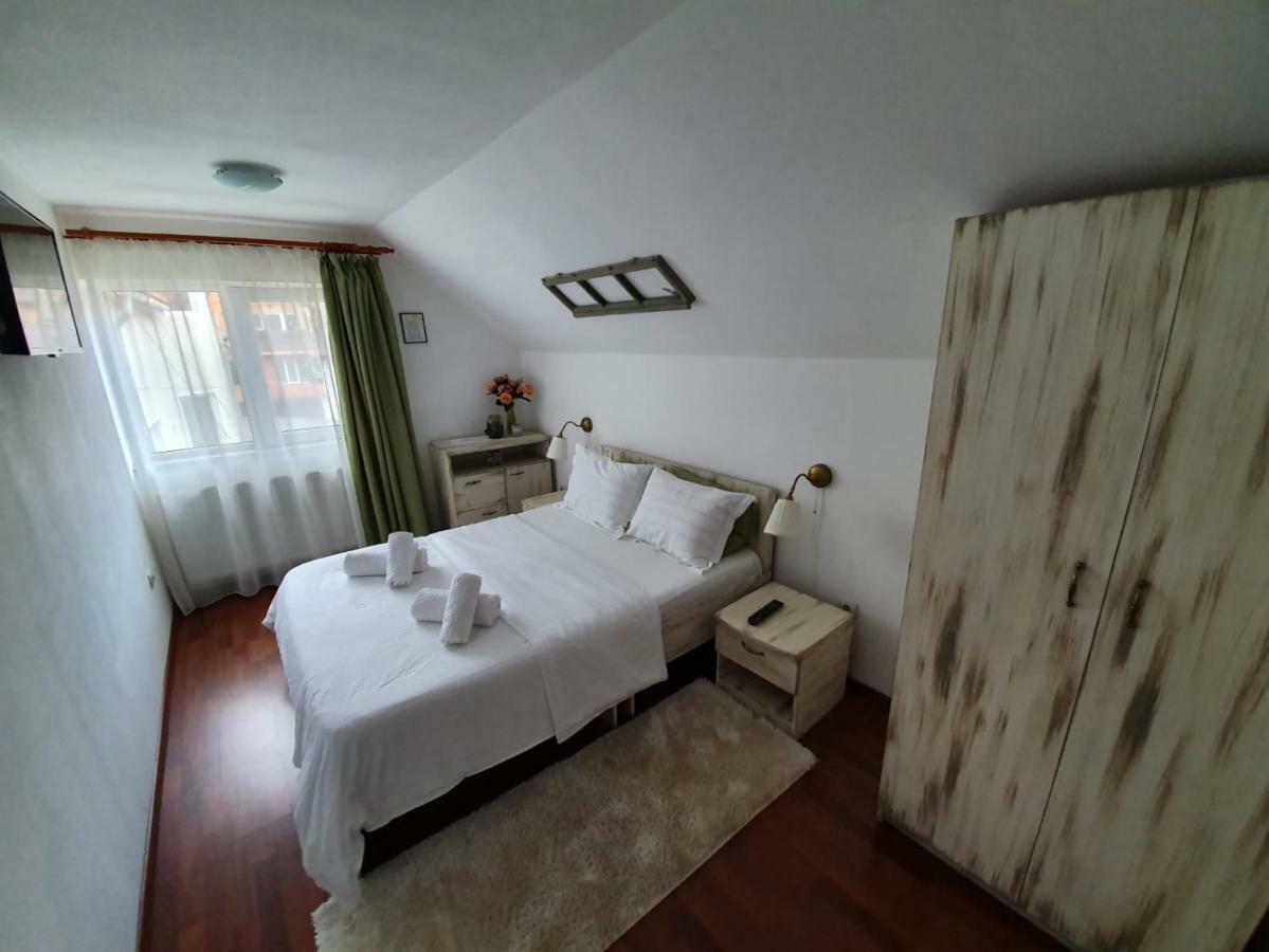 Hotel Casa Lucky Rîşnov Exteriér fotografie