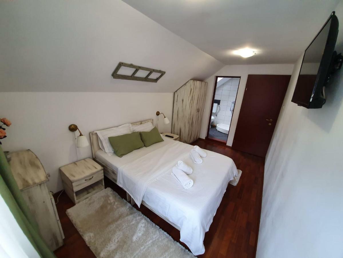Hotel Casa Lucky Rîşnov Exteriér fotografie